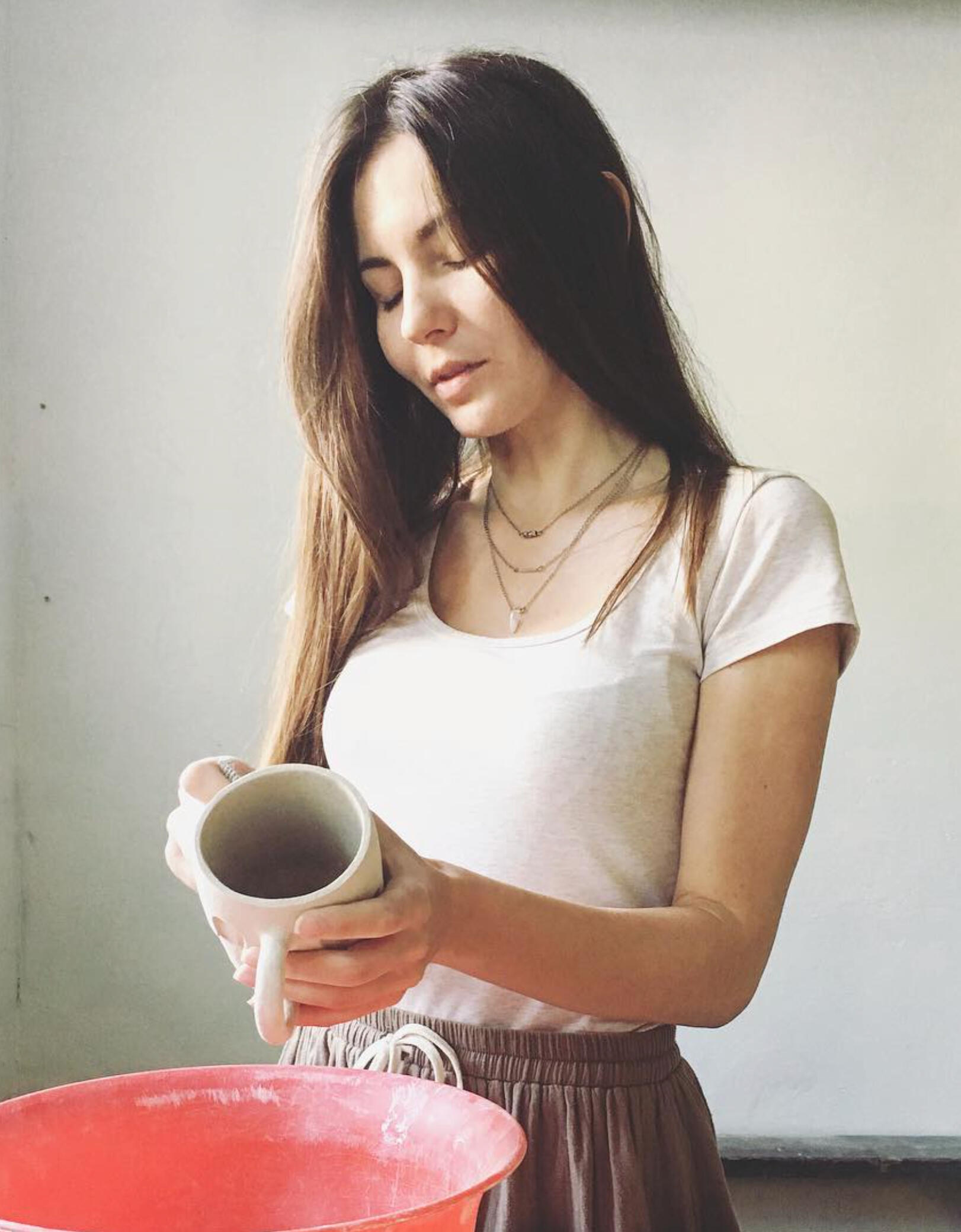 Natali Riazhenova — Founder of Natty Ceramics Atelier in Utrecht, inspiring ceramics workshops and courses Natali Riazhenova, founder of Natty Ceramics atelier in Utrecht teaching ceramics workshops and courses