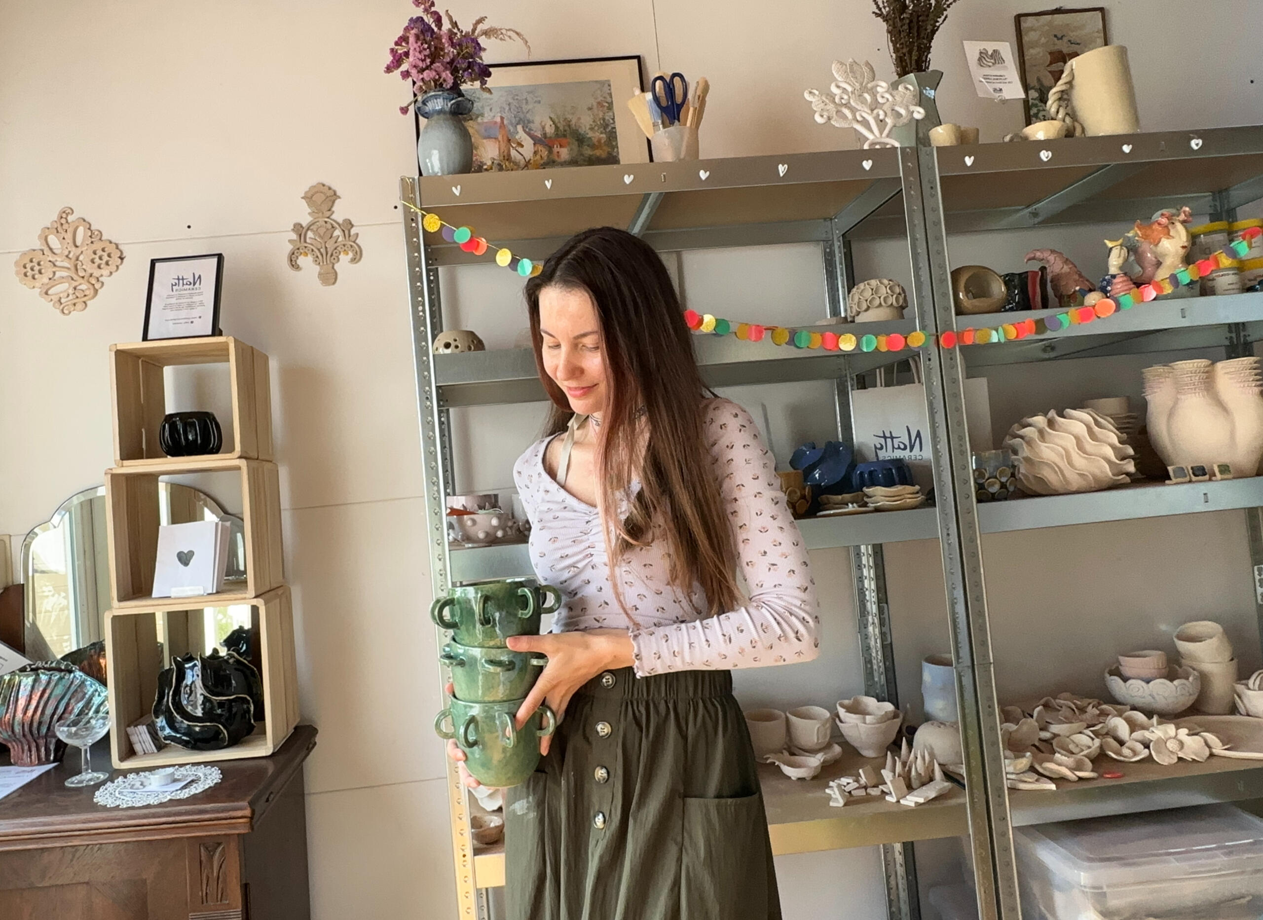5-lesson ceramics course – become confident in ceramics Handmade ceramics course in a cozy atelier near Utrecht with an experienced teacher